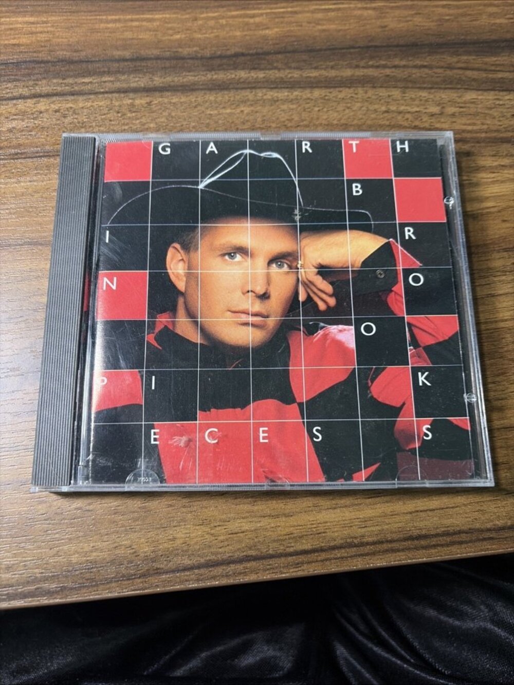 Garth Brooks: In Pieces